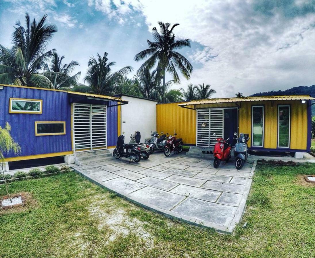 Purple Cube At Lumut Cube Homestay Kontena Екстер'єр фото